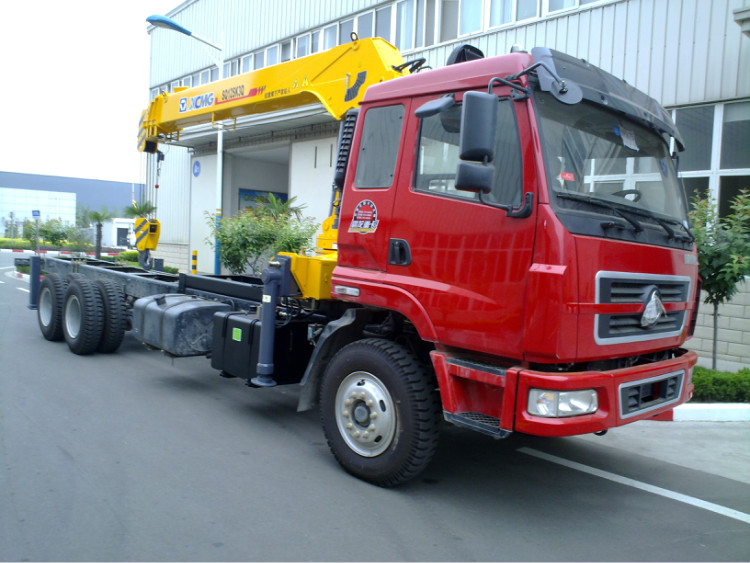 XCMG official 6.3 ton new truck mounted crane with telescopic boom SQ6.3SK3Q for sale